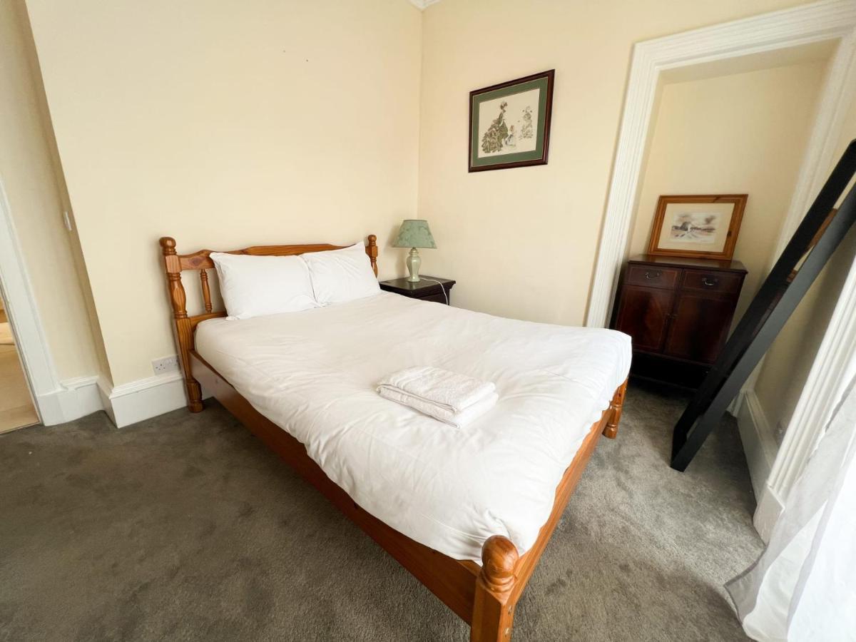 Appartement Convenient 3br Flat On Leith Walk EDI